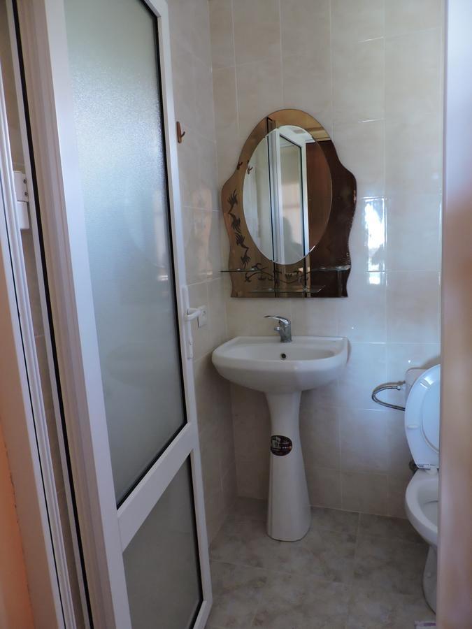 Guesthouse U Moti New Athos Zewnętrze zdjęcie