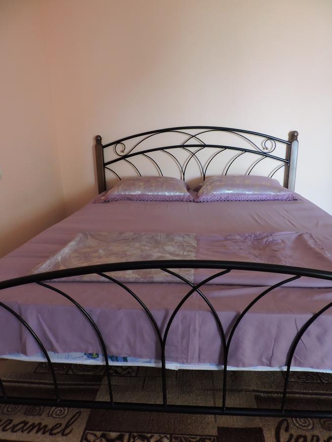 Guesthouse U Moti New Athos Zewnętrze zdjęcie