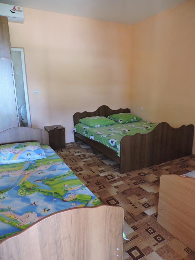 Guesthouse U Moti New Athos Zewnętrze zdjęcie